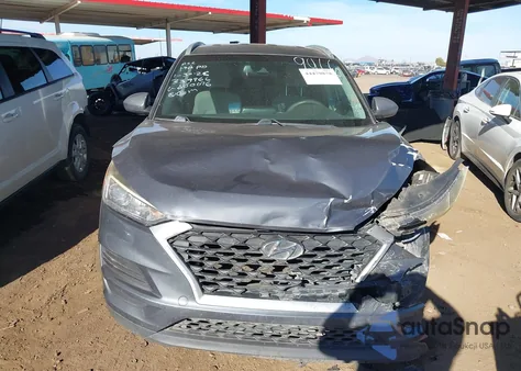 2019 Hyundai Tucson Value z USA, uszkodzony, nr VIN KM8J33A45KU860076